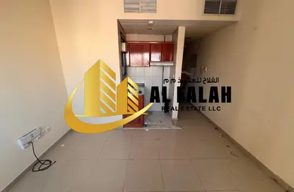 شقة - 1 حمام للايجار في شارع التعاون الجديد - التعاون - الشارقة