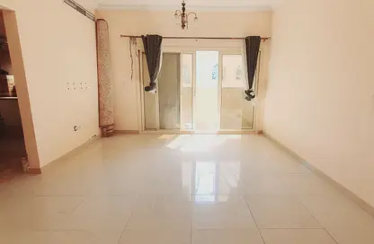 Apartment - 2 Bedrooms - 3 Bathrooms for rent in Muwaileh Commercial - Sharjah