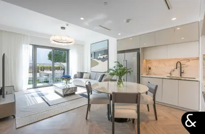 Apartment - 3 Bedrooms - 3 Bathrooms for sale in Marina Vista - EMAAR Beachfront - Dubai Harbour - Dubai