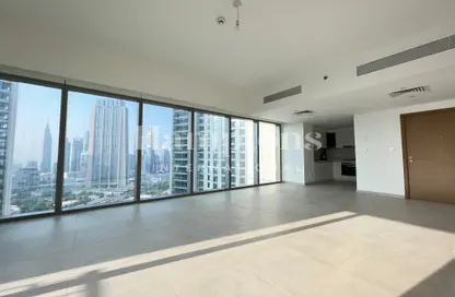Empty Room image for: Apartment - 3 Bedrooms - 4 Bathrooms for rent in Downtown Views II Tower 3 - Downtown Views II - Downtown Dubai - Dubai, Image 1