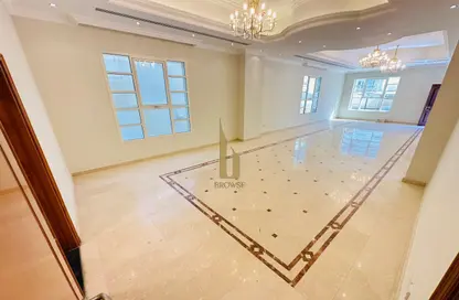 Villa - 5 Bedrooms - 5 Bathrooms for rent in Jumeirah 2 Villas - Jumeirah 2 - Jumeirah - Dubai