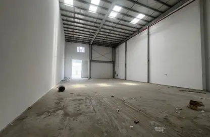Warehouse - Studio - 1 Bathroom for rent in Umm Al Thuoob - Umm Al Quwain