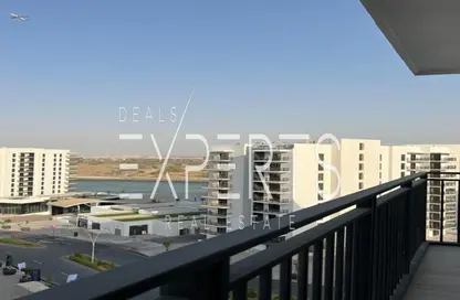 Apartment - 1 Bedroom - 1 Bathroom for sale in Waters Edge - Yas Island - Abu Dhabi