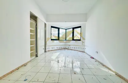 Apartment - 1 Bedroom - 2 Bathrooms for rent in Mankhool Road - Bur Dubai - Dubai Apartment - 1 Bedroom - 2 Bathrooms for rent in Mankhool Road - Bur Dubai - Dubai