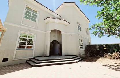 Villa - 4 Bedrooms - 5 Bathrooms for rent in Hoshi - Al Badie - Sharjah