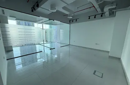 مكتب - استوديو للايجار في برج بارك لين - الخليج التجاري - دبي