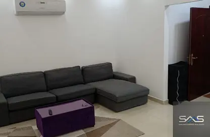 شقة - غرفة نوم - 2 حمامات للايجار في مساكن كورنيش عجمان - طريق كورنيش عجمان - عجمان