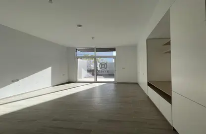 Apartment - Studio - 1 Bathroom for rent in Belgravia 3 - Belgravia - Jumeirah Village Circle - Dubai