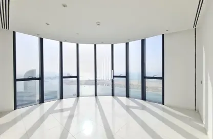 Apartment - 4 Bedrooms - 6 Bathrooms for rent in Burj Mohammed Bin Rashid at WTC - Corniche Road - Abu Dhabi