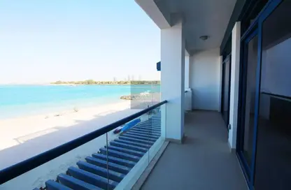 Villa - 5 Bedrooms - 7 Bathrooms for rent in Palma Residences - Palm Jumeirah - Dubai