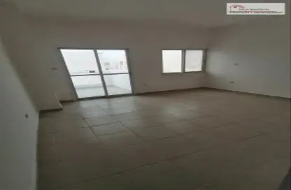 Empty Room image for: Villa - 4 Bedrooms - 5 Bathrooms for rent in Mohamed Bin Zayed City - Abu Dhabi, Image 1