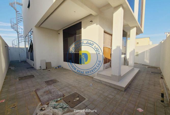 16071995 - Property Image 3