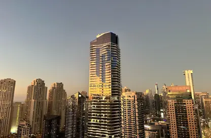 Apartment - 1 Bedroom - 2 Bathrooms for rent in Manchester Tower - Dubai Marina - Dubai