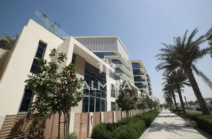 Outdoor Building image for: Apartment - 3 Bedrooms - 4 Bathrooms for rent in Mamsha Al Saadiyat - Saadiyat Cultural District - Saadiyat Island - Abu Dhabi, Image 1