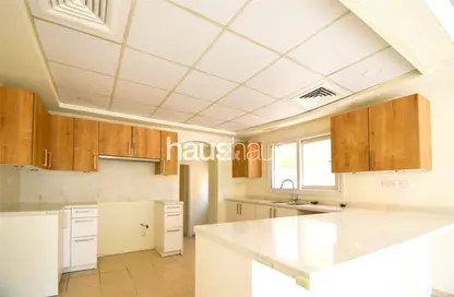 Villa - 5 Bedrooms - 5 Bathrooms for rent in Meadows 5 - Meadows - Dubai