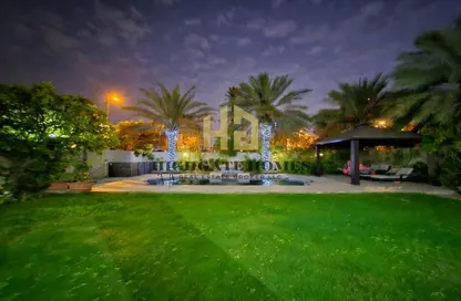 Villa - 4 Bedrooms - 5 Bathrooms for rent in Legacy - Jumeirah Park - Dubai