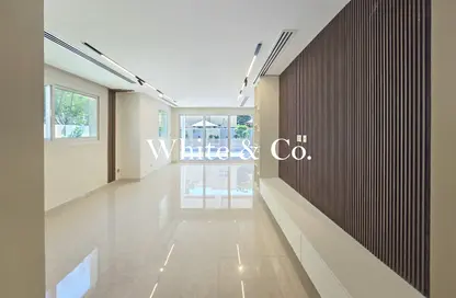 Villa - 3 Bedrooms - 3 Bathrooms for rent in Springs 8 - The Springs - Dubai
