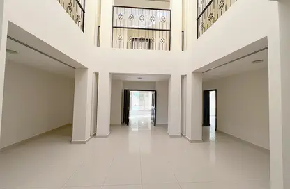 فيلا - 3 غرف نوم - 5 حمامات للايجار في بني ياس - أبوظبي