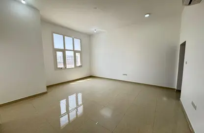 Apartment - 1 Bedroom - 1 Bathroom for rent in Shakhbout City - Abu Dhabi
