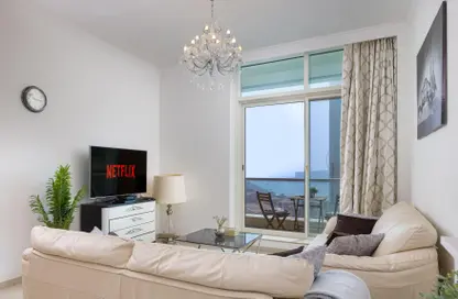 Living Room image for: Apartment - 1 Bedroom - 1 Bathroom for rent in Botanica Tower - Dubai Marina - Dubai, Image 1