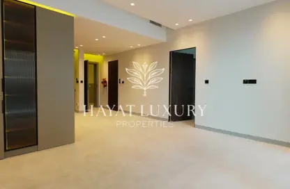Apartment - 1 Bedroom - 1 Bathroom for rent in Oasis 1 - Jumeirah Garden City - Al Satwa - Dubai
