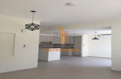 Kitchen image for: Townhouse - 3 Bedrooms - 3 Bathrooms for rent in Hayat Townhouses - Town Square - Dubai, Image 1