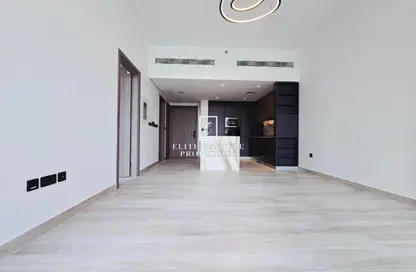 شقة - غرفة نوم - 2 حمامات للايجار في اكسفورد جاردنز - ارجان - دبي شقة - غرفة نوم - 2 حمامات للايجار في اكسفورد جاردنز - ارجان - دبي