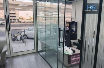 متجر - استوديو - 1 حمام للبيع في عزيزي بلازا - الفرجان - دبي