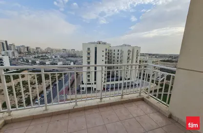 Apartment - 1 Bedroom - 2 Bathrooms for sale in Farah Tower 1 - Queue Point - Dubai Land - Dubai