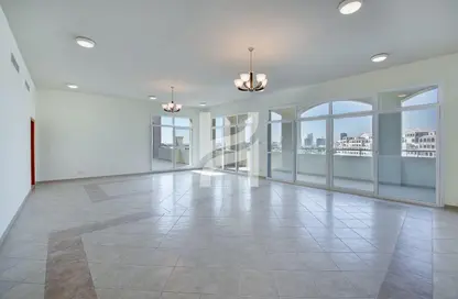 Duplex - 3 Bedrooms - 5 Bathrooms for rent in Terraced Apartments - Green Community Motor City - Motor City - Dubai