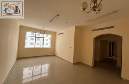 Apartment - 2 Bedrooms - 2 Bathrooms for rent in Al Khan Corniche - Al Khan - Sharjah