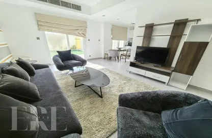 Villa - 2 Bedrooms - 2 Bathrooms for rent in Springs 14 - The Springs - Dubai