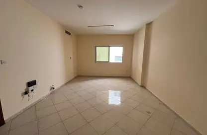 Apartment - 2 Bedrooms - 2 Bathrooms for rent in Zayd Bin Aslam Street - Abu shagara - Sharjah