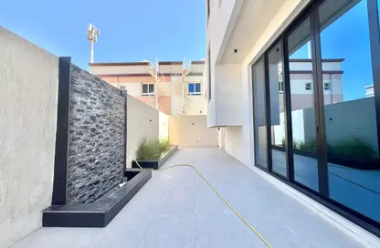 Villa - 5 Bedrooms - 7 Bathrooms for sale in Hoshi 1 - Hoshi - Al Badie - Sharjah