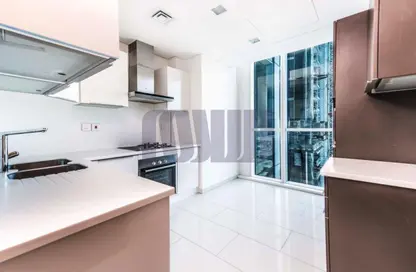 شقة - 2 غرف نوم - 3 حمامات للايجار في برج السلام - شارع الشيخ زايد - دبي