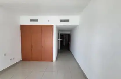 Apartment - 1 Bedroom - 2 Bathrooms for sale in Lake Point Tower - JLT Cluster N - Jumeirah Lake Towers - Dubai