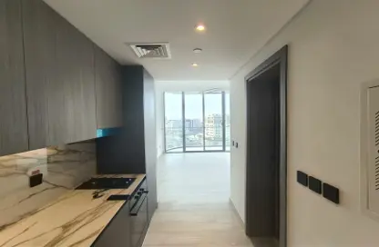 Apartment - Studio - 1 Bathroom for rent in Oxford Gardens - Arjan - Dubai