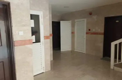 عمارة بالكامل للبيع في مويلح - الشارقة