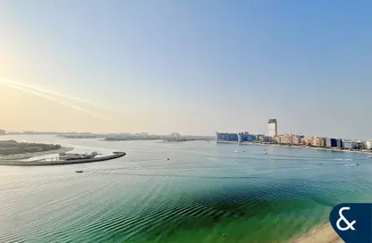 Apartment - 2 Bedrooms - 3 Bathrooms for rent in Beach Vista - EMAAR Beachfront - Dubai Harbour - Dubai