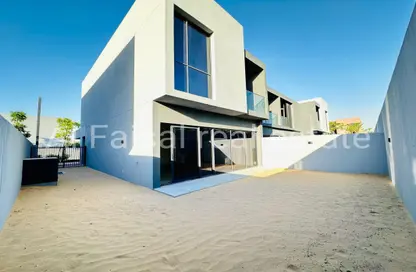 Townhouse - 3 Bedrooms - 4 Bathrooms for rent in Robinia - Masaar - Tilal City - Sharjah