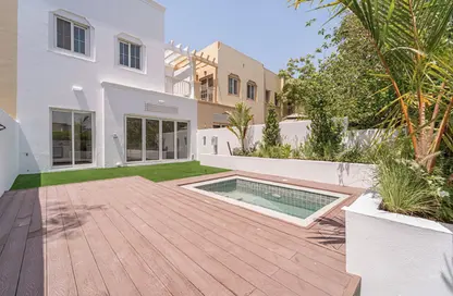 Villa - 3 Bedrooms - 3 Bathrooms for sale in Springs 11 - The Springs - Dubai