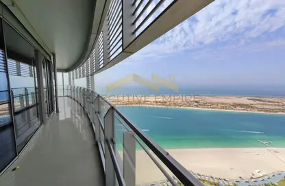Balcony image for: Apartment - 4 Bedrooms - 5 Bathrooms for rent in Wave tower - Corniche Road - Abu Dhabi, Image 1