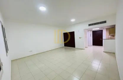 Apartment - Studio - 1 Bathroom for rent in England Cluster - International City - Dubai