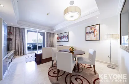 Living / Dining Room image for: Apartment - 2 Bedrooms - 4 Bathrooms for rent in Maurya - Grandeur Residences - Palm Jumeirah - Dubai, Image 1