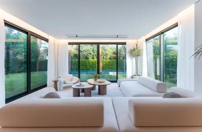 Villa - 5 Bedrooms - 6 Bathrooms for sale in Meadows 9 - Meadows - Dubai