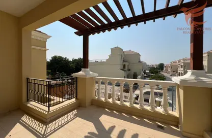 تاون هاوس - 2 غرف نوم - 3 حمامات للايجار في تاون هاوسز قرية الحمرا - قرية الحمرا - رأس الخيمة