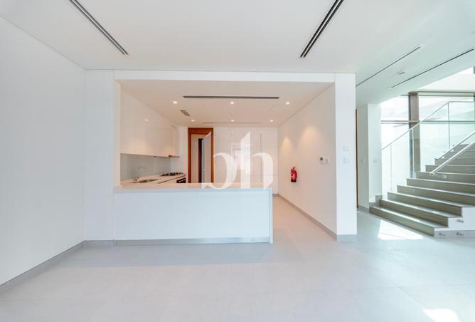 15812018 - Property Image 3