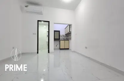 Apartment - Studio - 1 Bathroom for rent in Muroor Area - Abu Dhabi