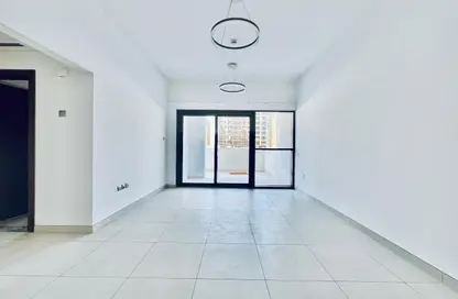 Apartment - 2 Bedrooms - 3 Bathrooms for rent in Jumeirah Garden City - Al Satwa - Dubai