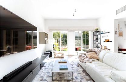 Villa - 3 Bedrooms - 4 Bathrooms for sale in Springs 14 - The Springs - Dubai